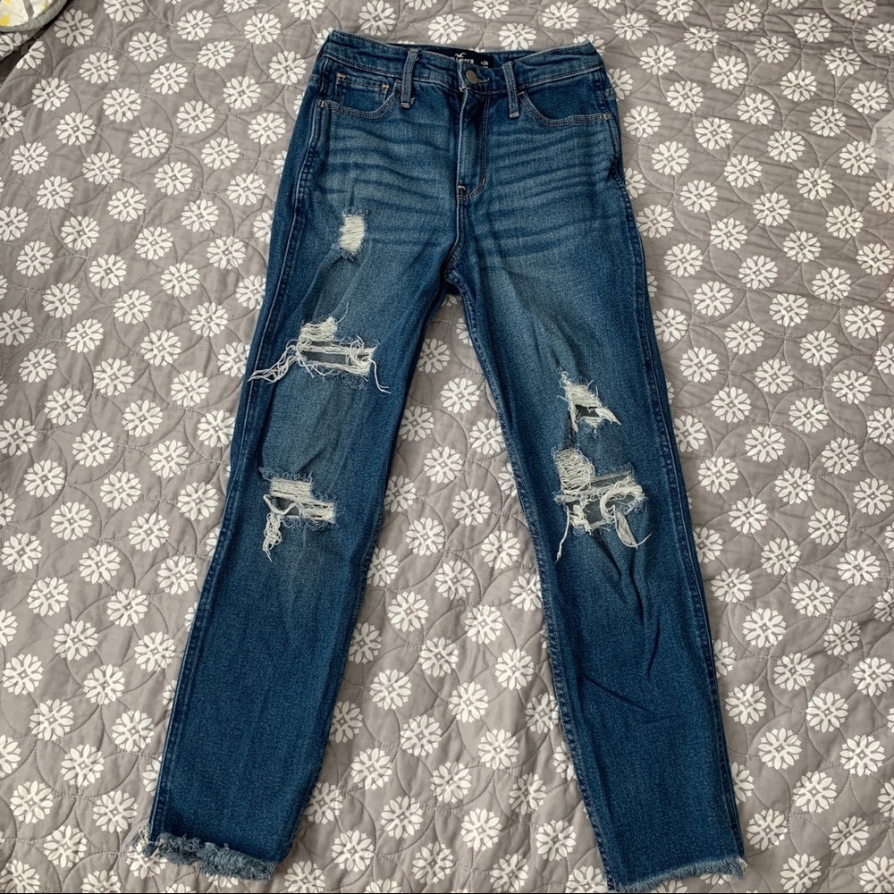 Hollister High-rise Mom jeans